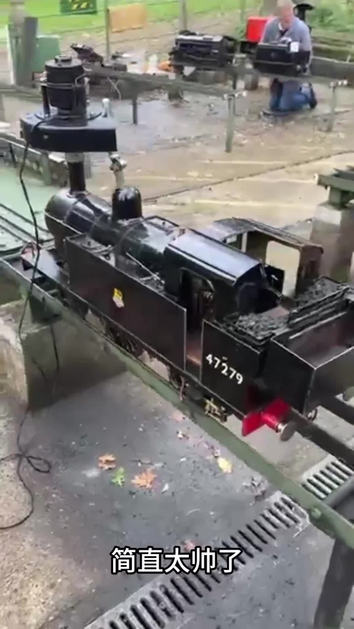 原来蒸汽火车是这样运行了，看完长见识了