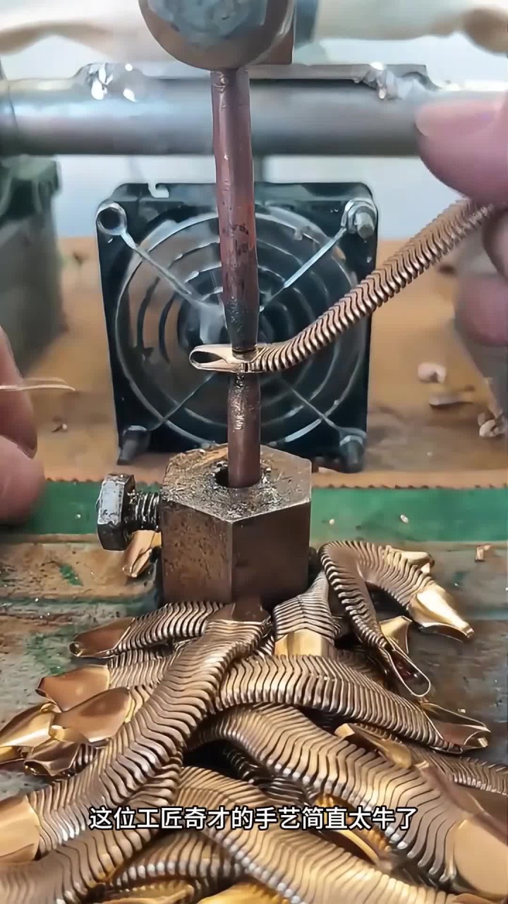 这就是鱼骨式手镯焊接工艺,真的涨见识了