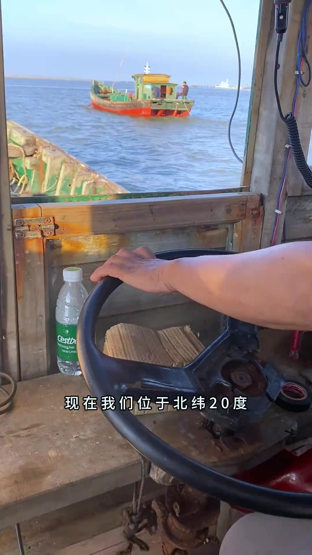 代浙江绍兴吕老板出海捕鱼,海口的渔获还行吧