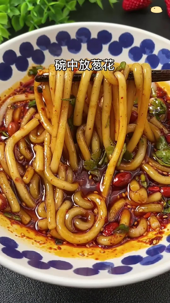 夏季必尝凉拌土豆粉,酸辣开胃,轻松消暑美味