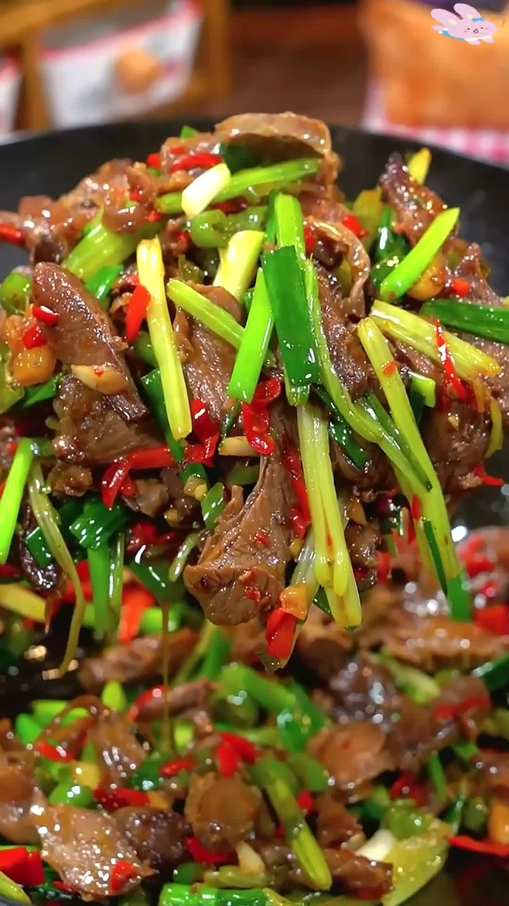 买了20米罗汉,肉炒一盘,下饭的绝佳搭配!