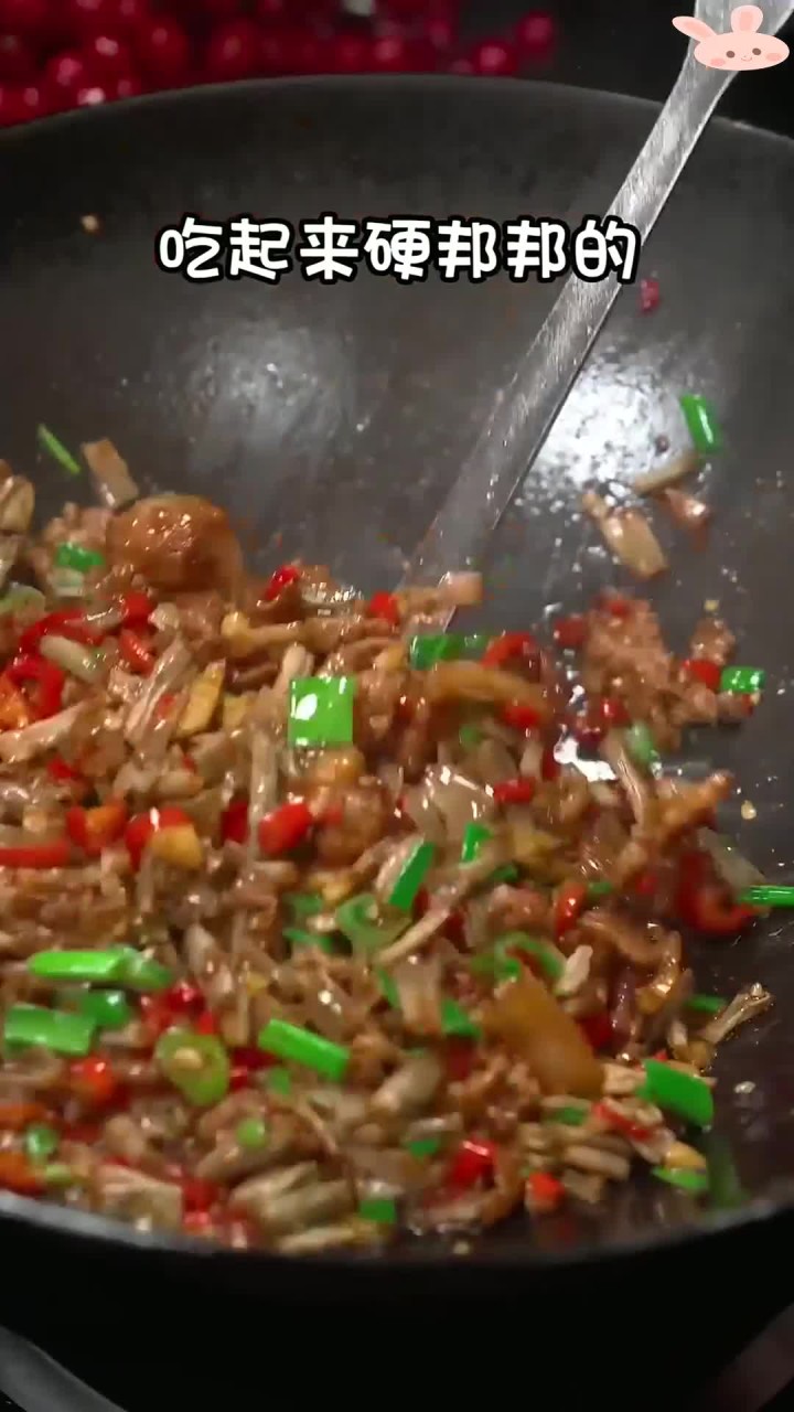 香辣卜豆角炒肉,小时候的美味回忆分享