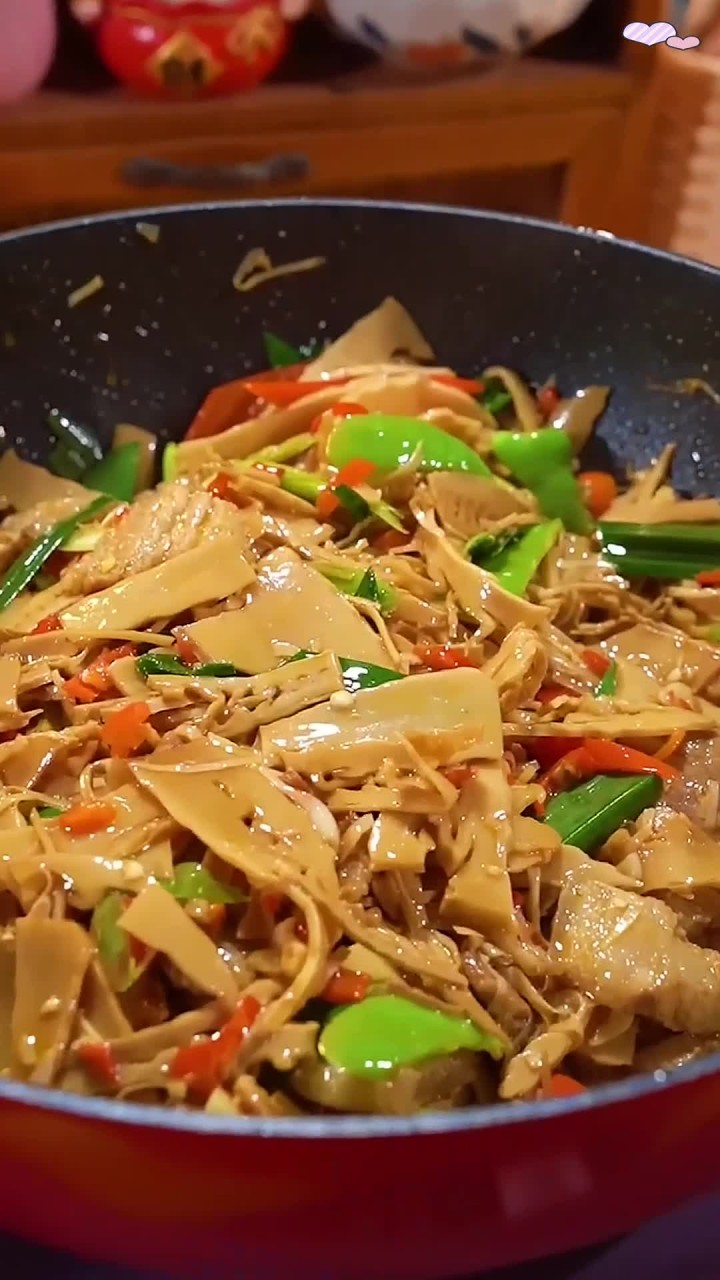 家庭版五花肉炒笋干,绝对美味的家常菜推荐