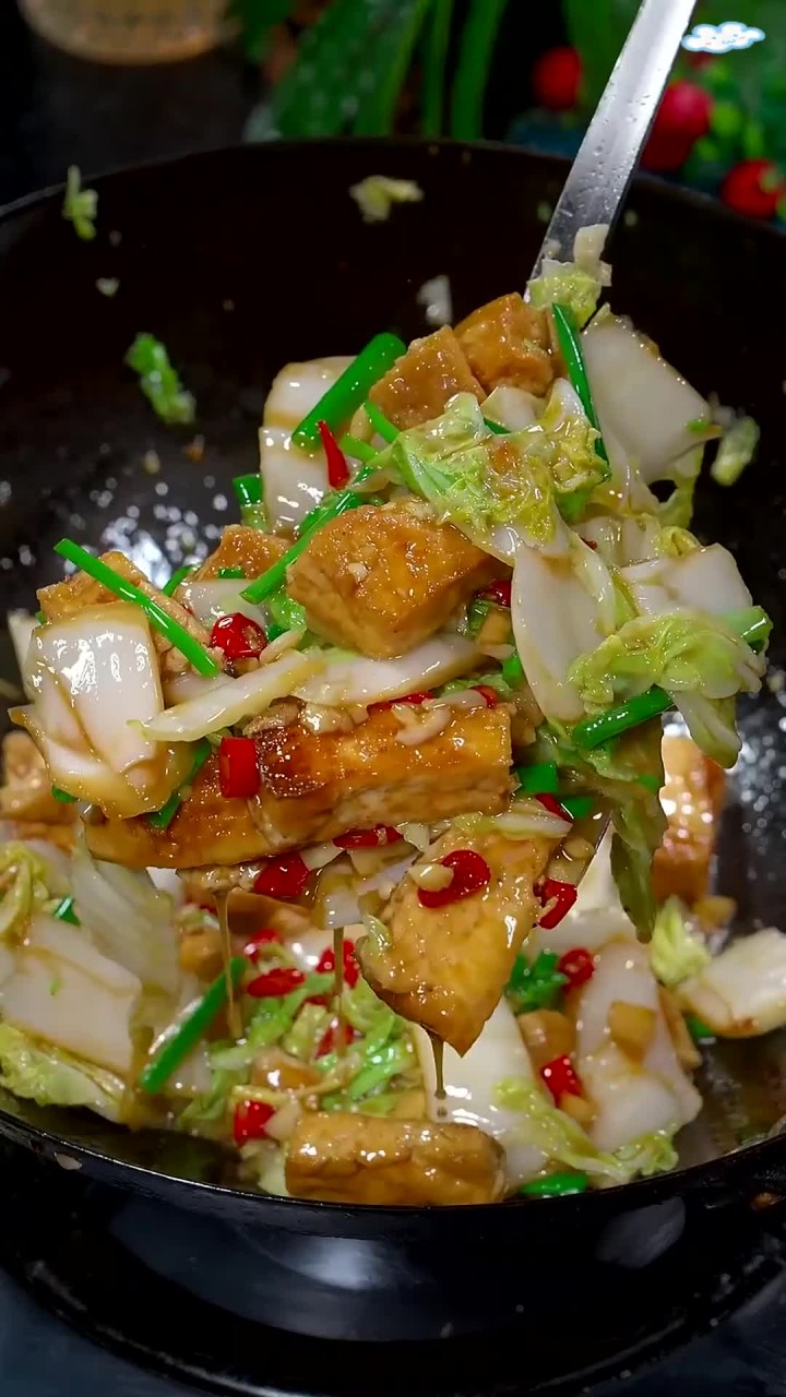 香辣白菜豆腐家常菜,清脆爽口极下饭,快来试试吧
