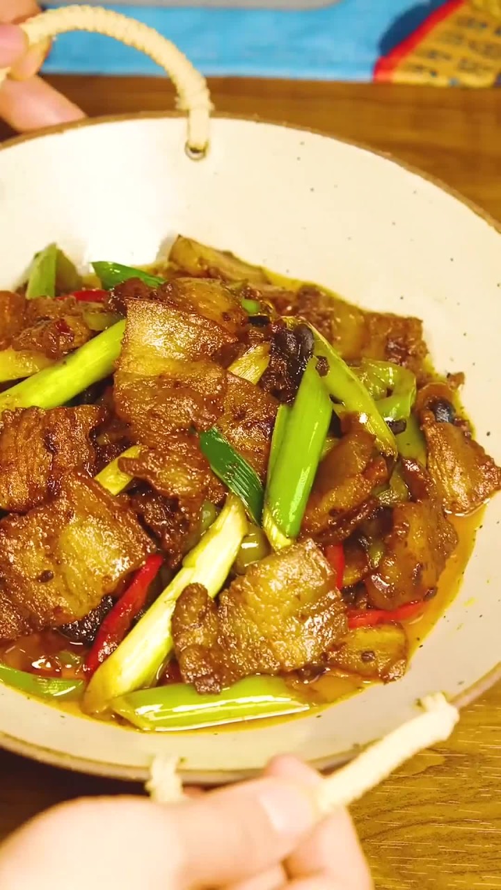 猪肉降价了,快来学这道美味家常菜!