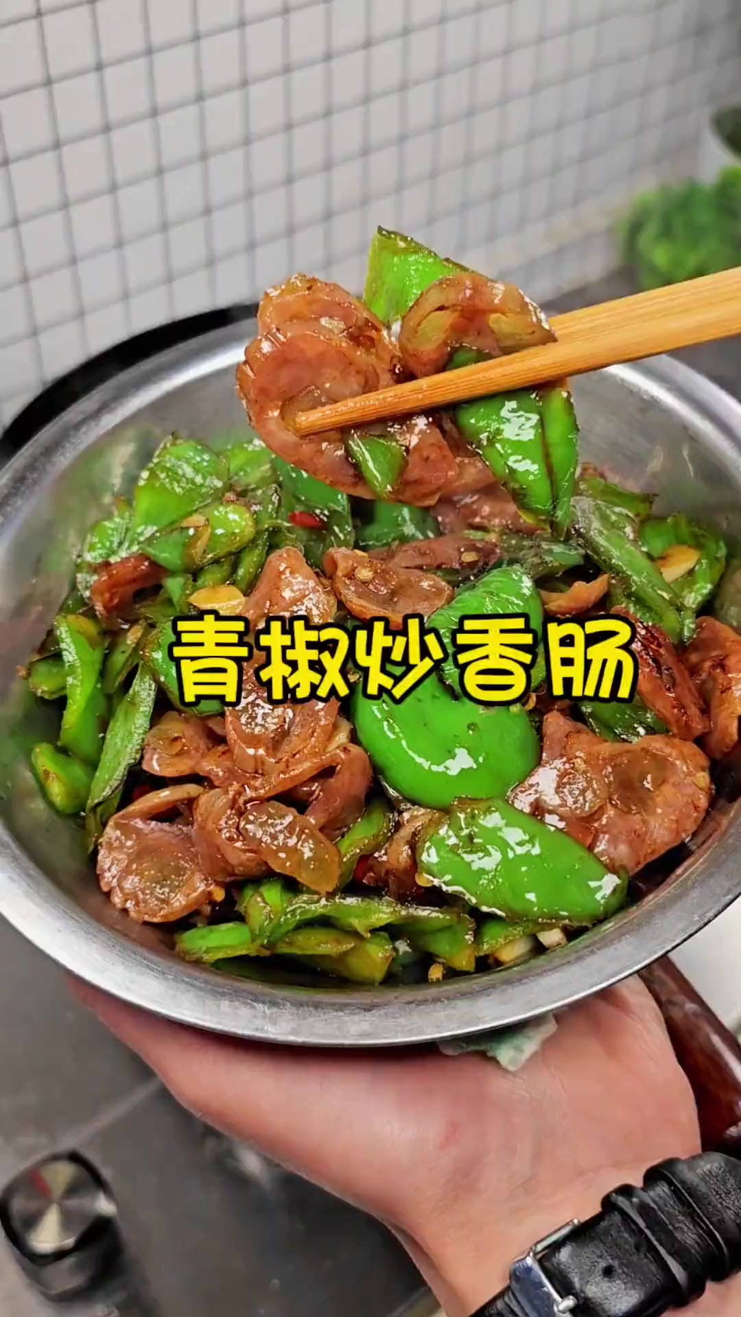 阿姨为了能让我在她家买菜 既然教起我做菜