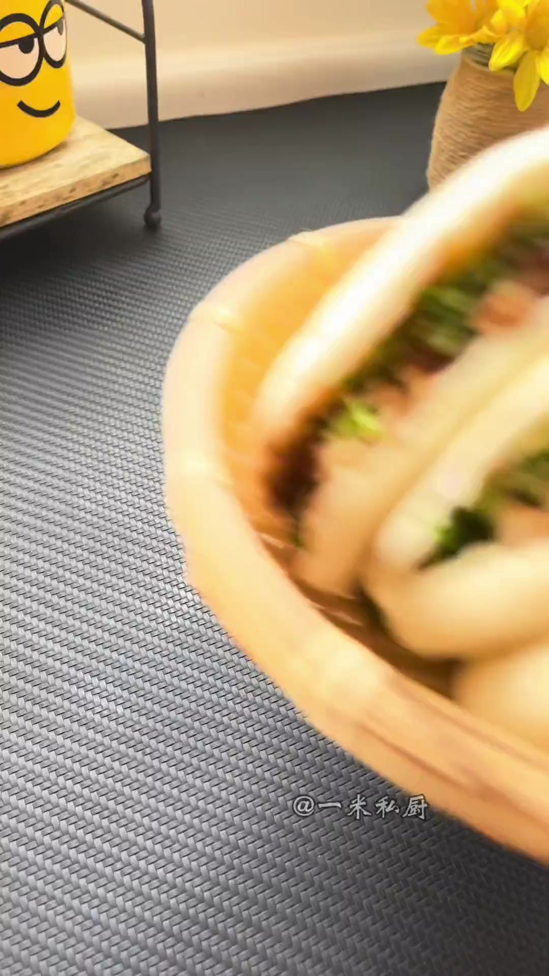 想吃肉夹馍自己在家做，满满都是肉，比买的好吃