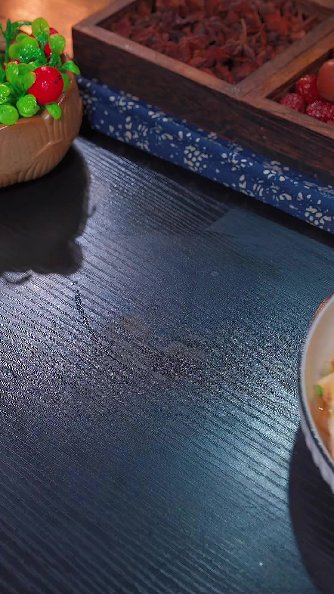 马上中秋佳节了逢年过节温州人的餐桌上一定少不了这道清蒸鳗鱼鲞