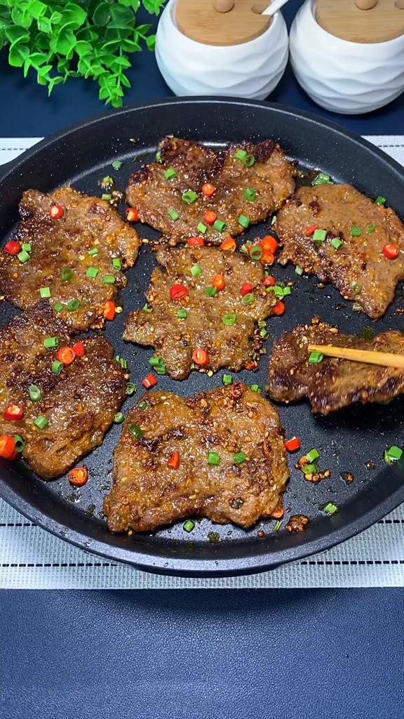 老公说这个烤牛肉，是他今年夏天吃过最好吃的烤肉了