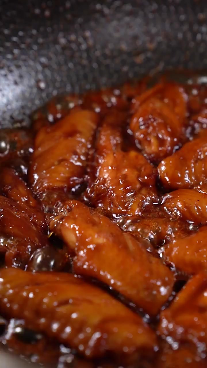 家常菜红烧鸡翅,你喜欢么