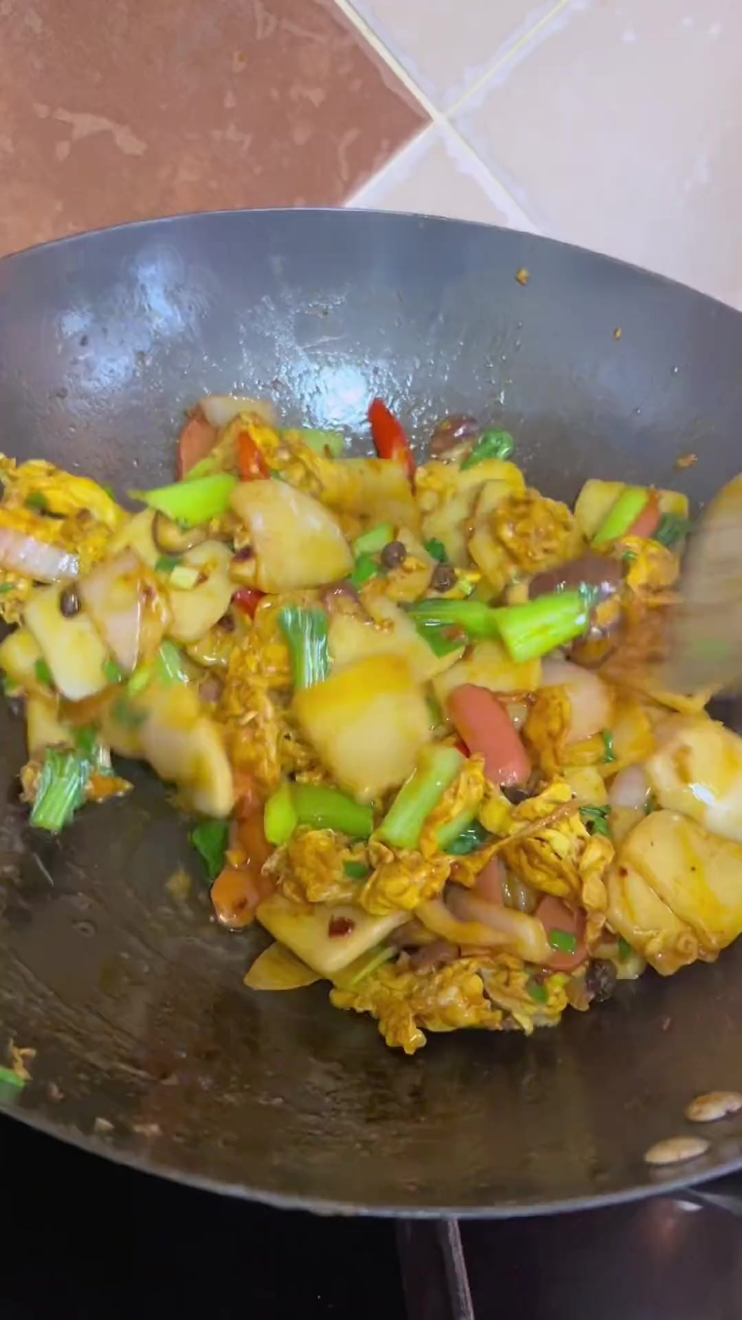 下班太累不想烧饭,就给家人做份炒年糕吧,简单又好吃