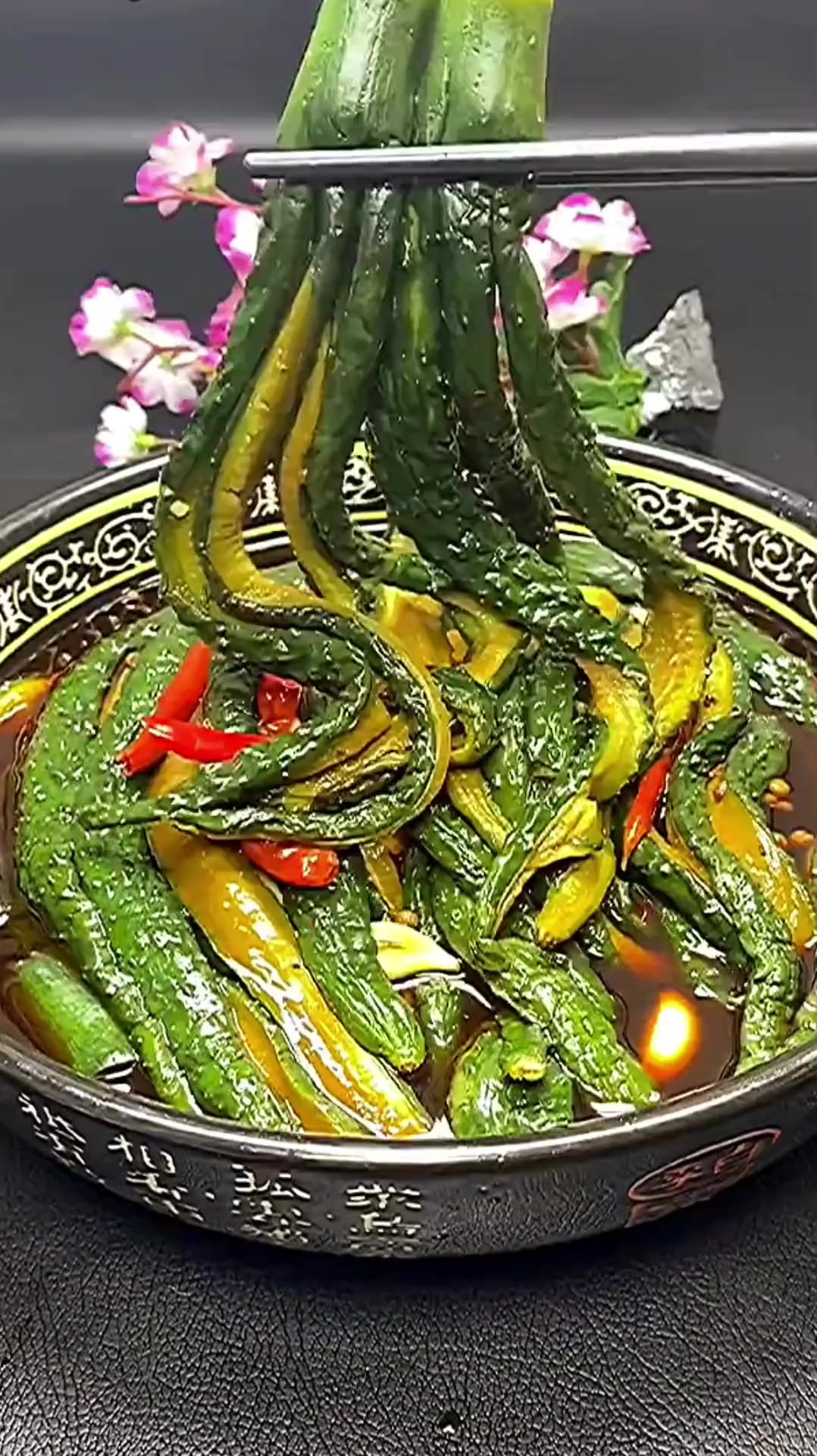 大家快点做起来吧 腌制黄瓜咸菜