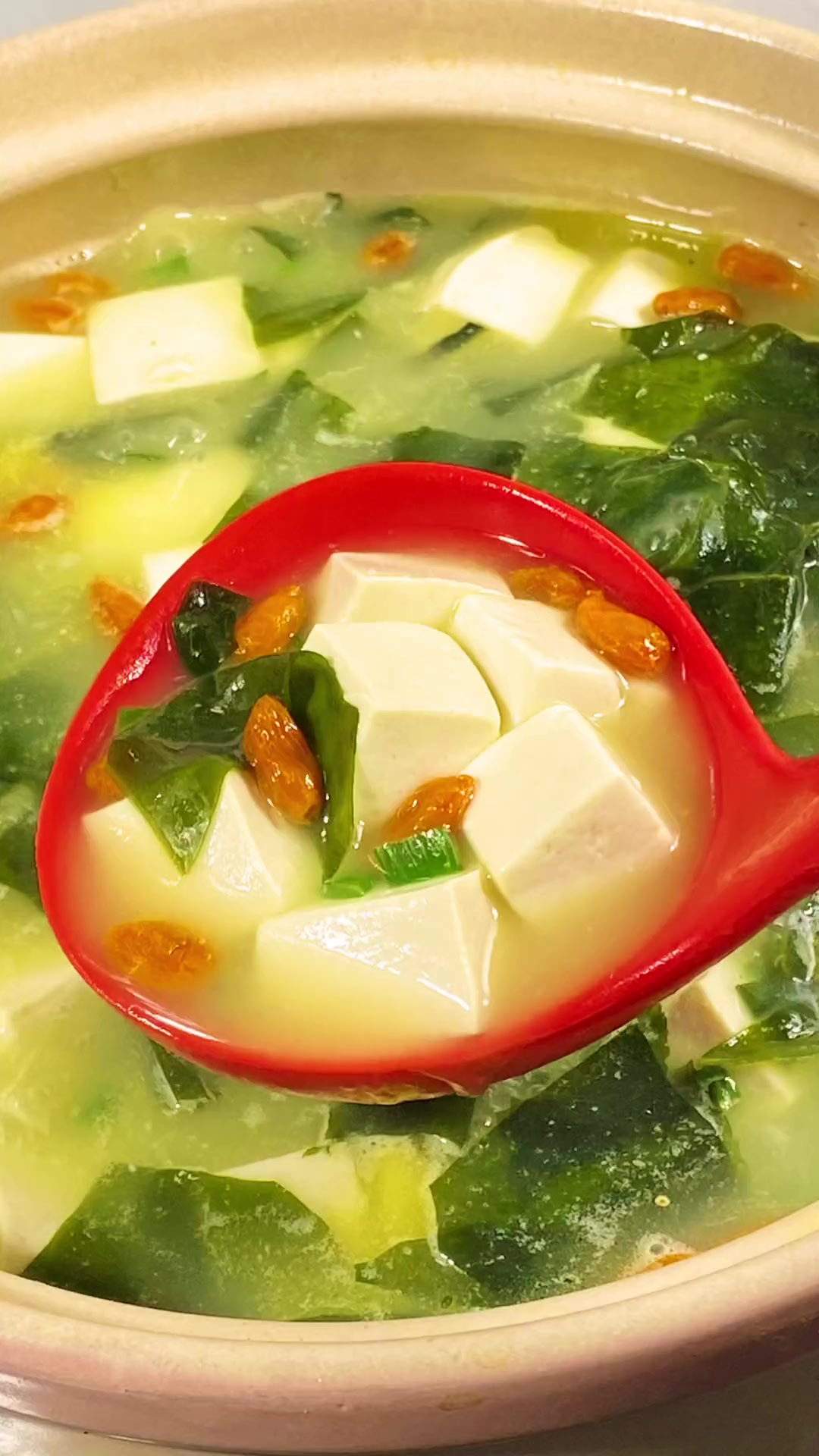 最近上很火的鲫鱼汤，果然很好喝