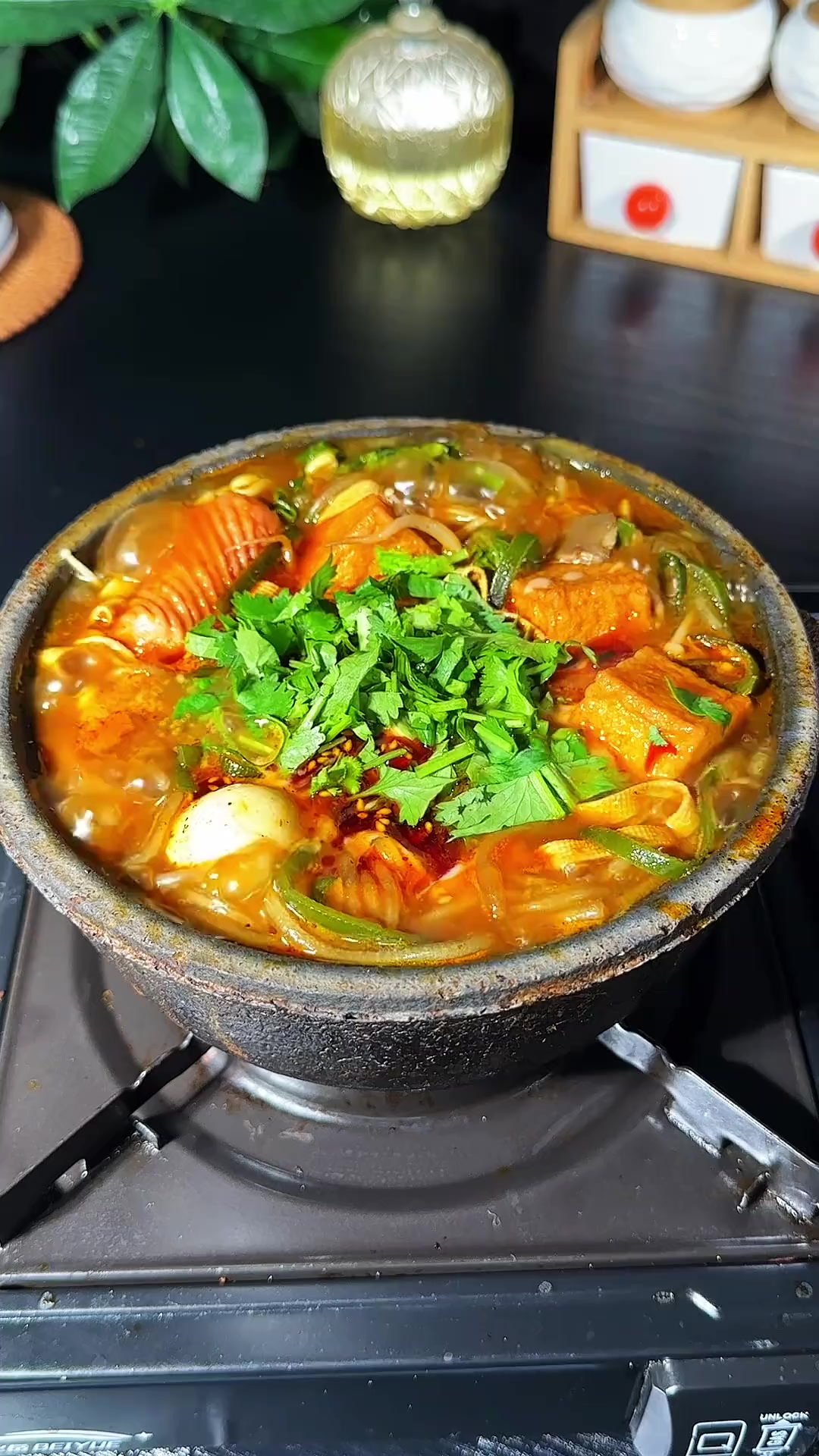 想吃老式砂锅麻辣烫，真的太简单了，又麻又辣又过瘾