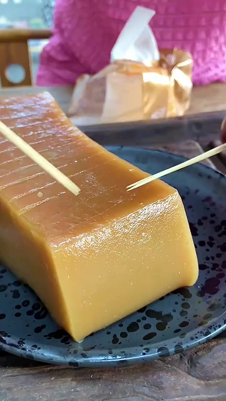 这是什么美食,年糕么?