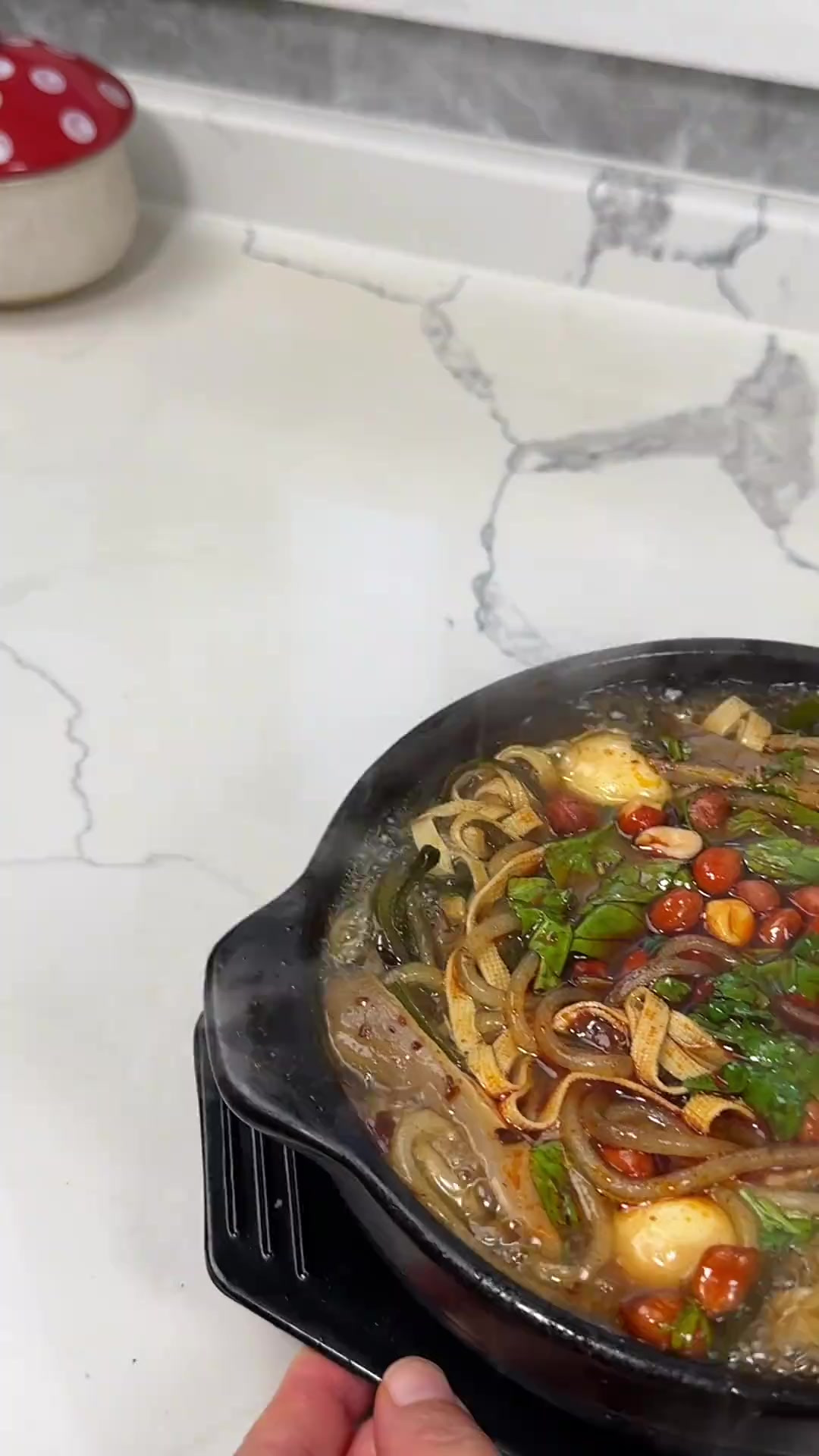 香喷喷，热乎乎的砂锅麻辣烫，真的巨好吃