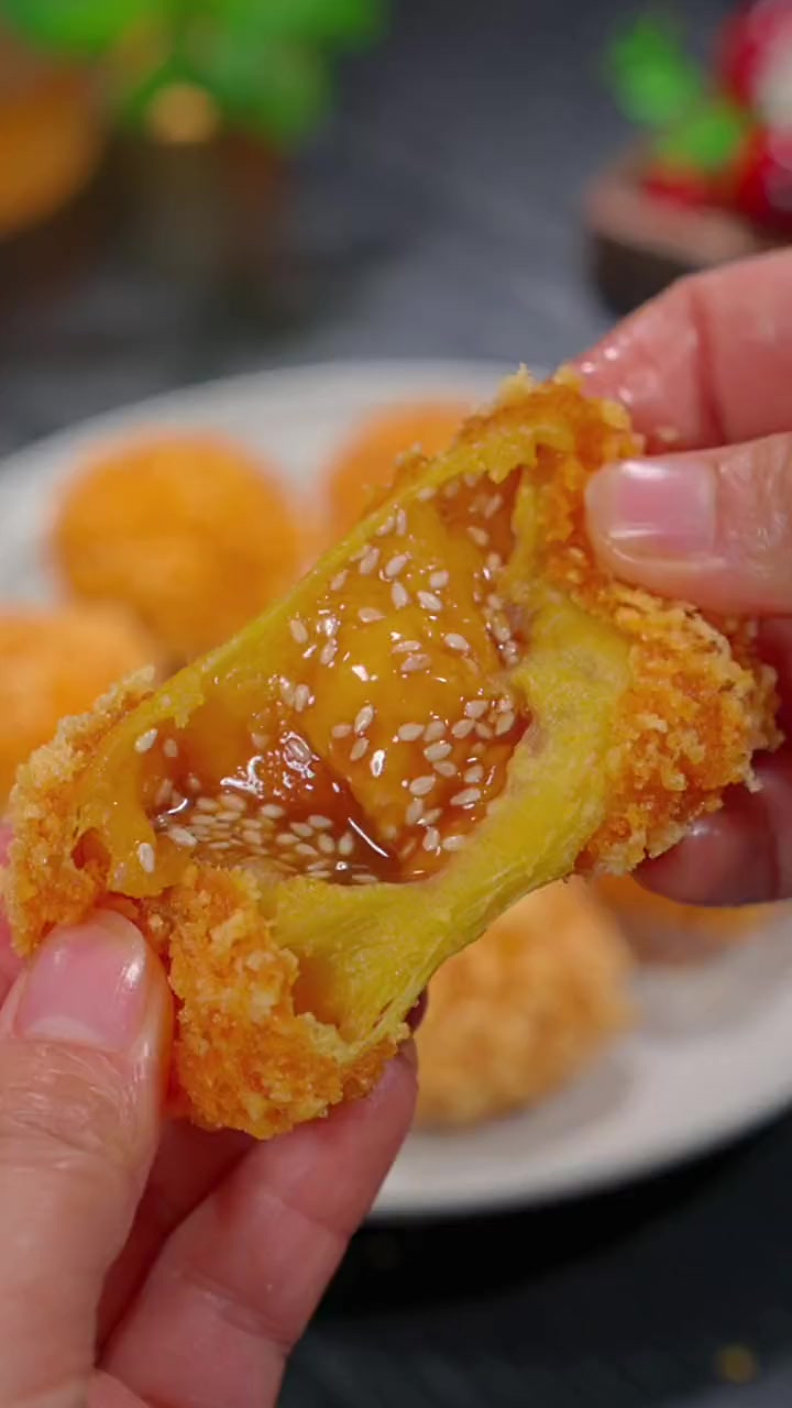 南瓜饼跟着我这样做，个个外酥里糯，大人小孩都抢着吃