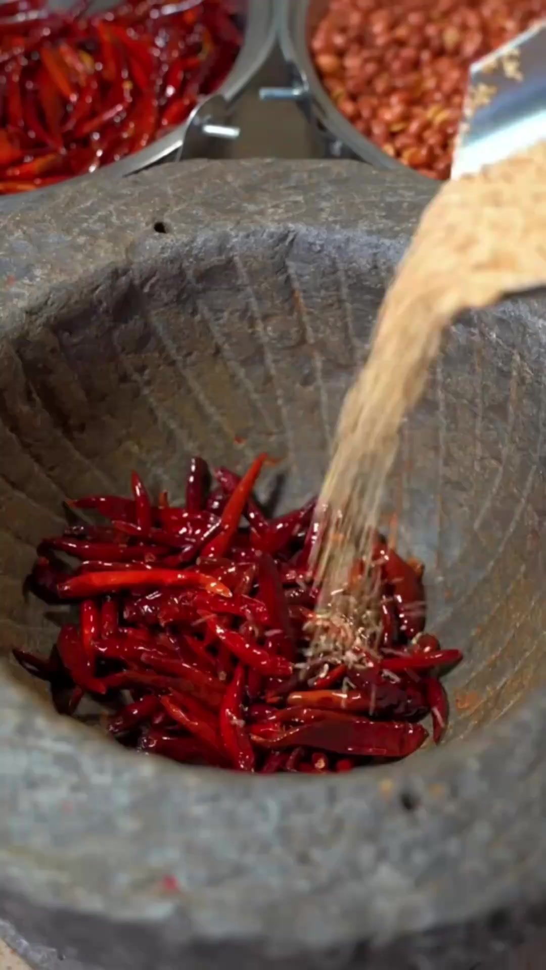 自制花生辣椒酱:简单步骤带来浓郁香味的美味秘籍