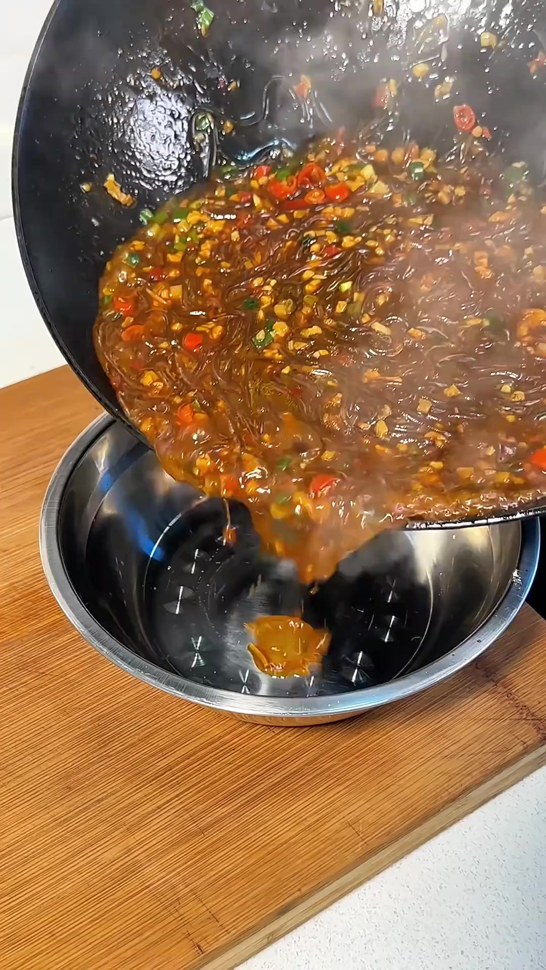 干饭人拒绝不了的一道菜肉末粉条！超吸汁的粉条搭配满满的肉末～