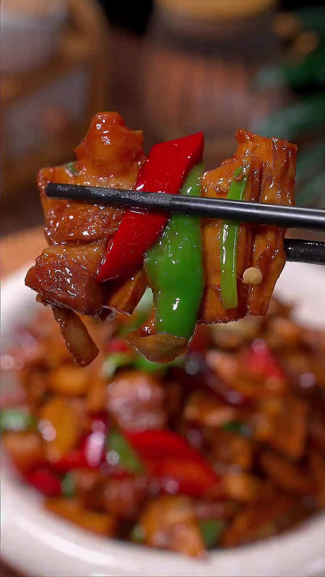 笋干焖五花肉 不知道吃什么菜的时候可以做道 香辣脆爽笋香浓郁