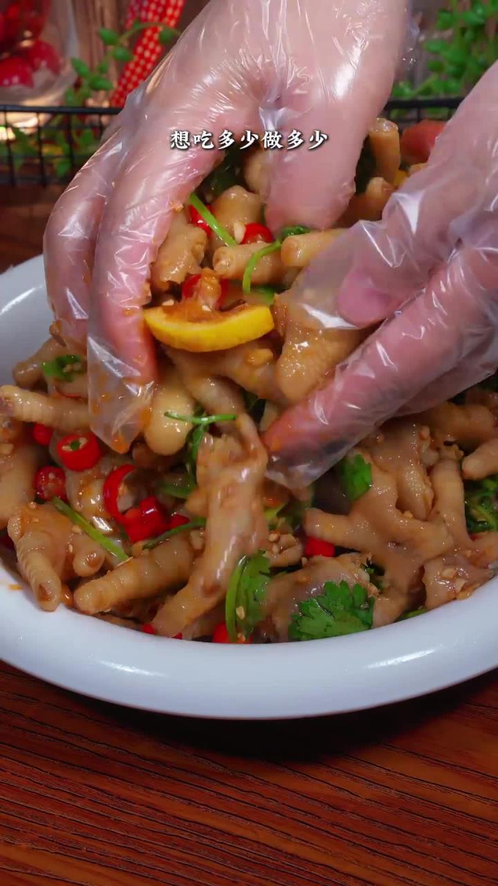 网红泰式柠檬鸡爪，做法简单，实现鸡爪自由