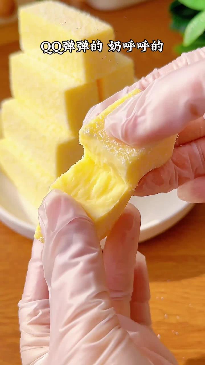 牛奶鸡蛋奶糕,细腻嫩滑,入口即化