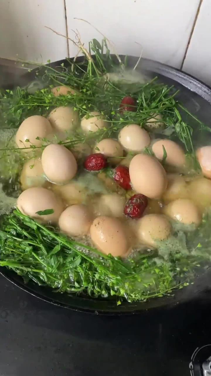 三月三荠菜煮鸡蛋，是老一辈传承下来的智慧，咱们一定要保留好也做起来