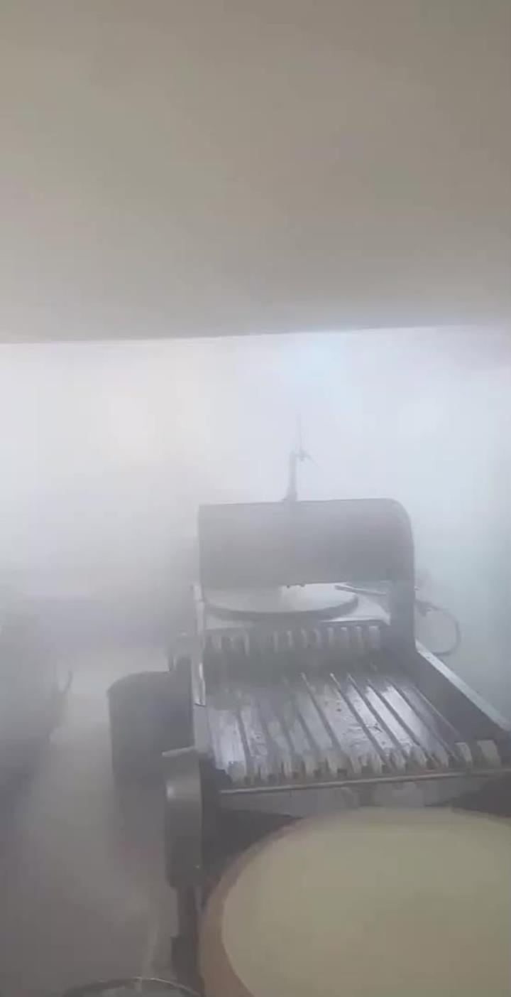 全自动仿手工煎饼机,这样的效率真是太快了