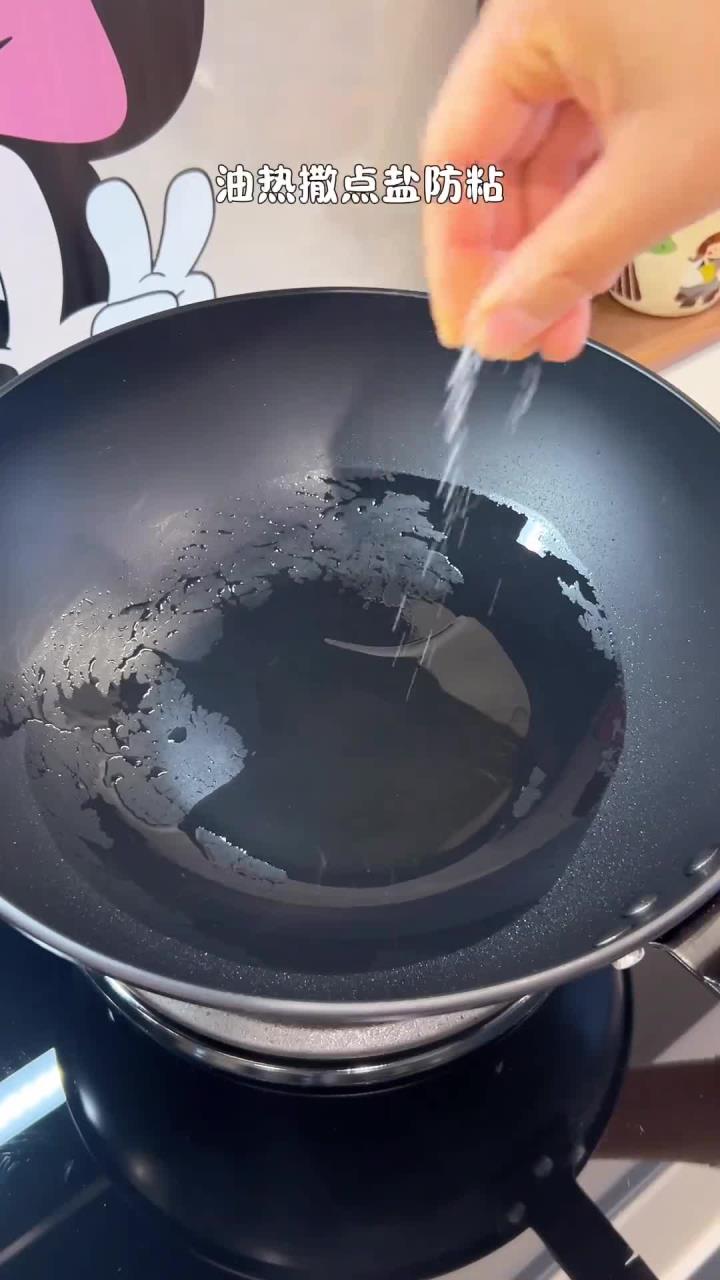 家里有学生的,早餐花5分钟做一碗清汤面,乎乎的吃完能舒服一整天童美食这一碗好过瘾