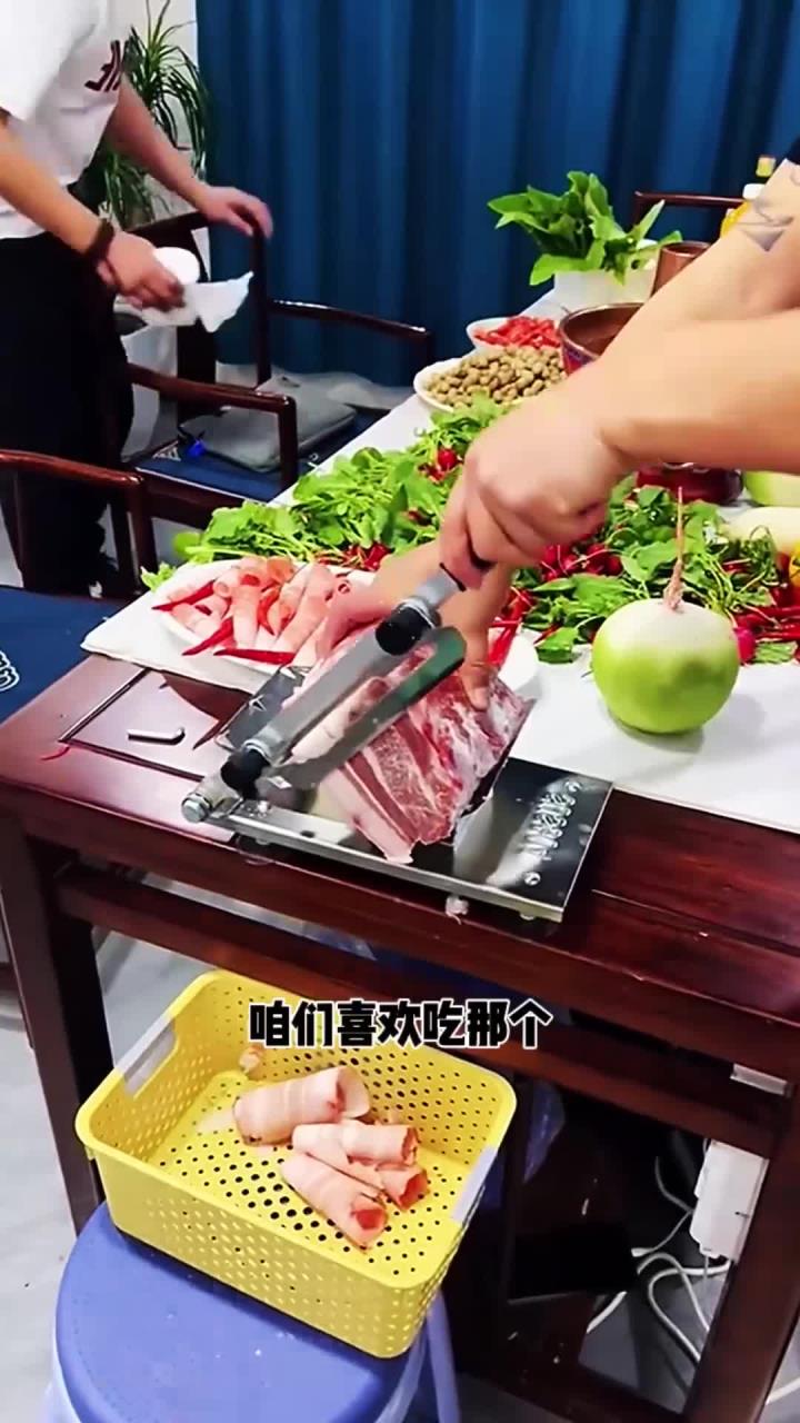 这个工具好啊,切猪肉卷