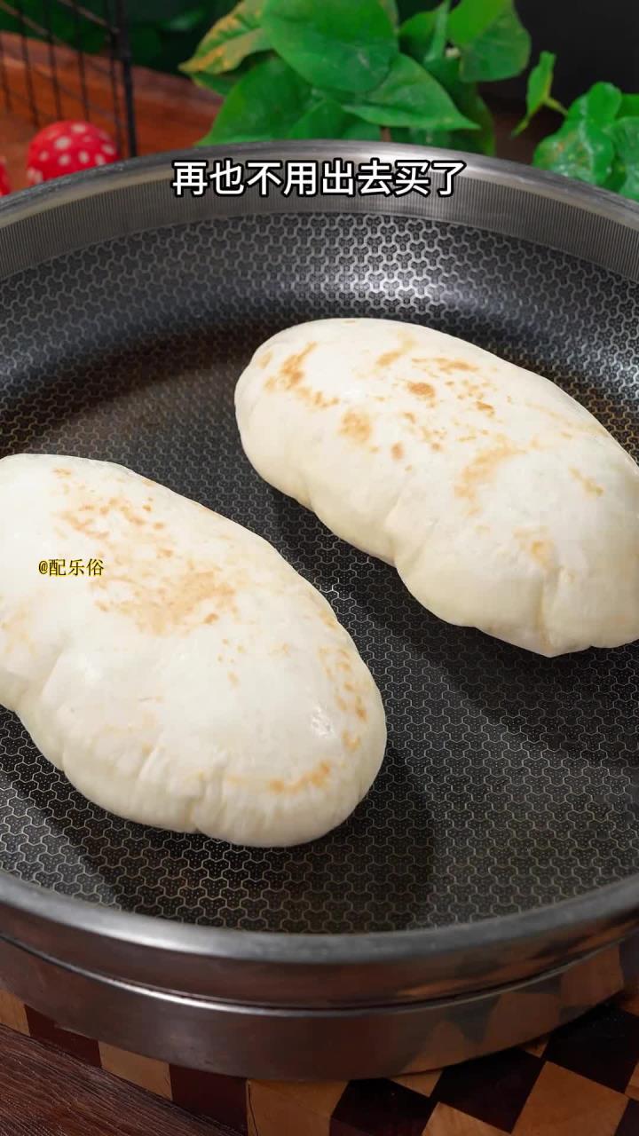 想吃肉夹馍?自制口袋饼更味,夹肉夹都不错,几秒钟会你简单做法花样面口袋饼面
