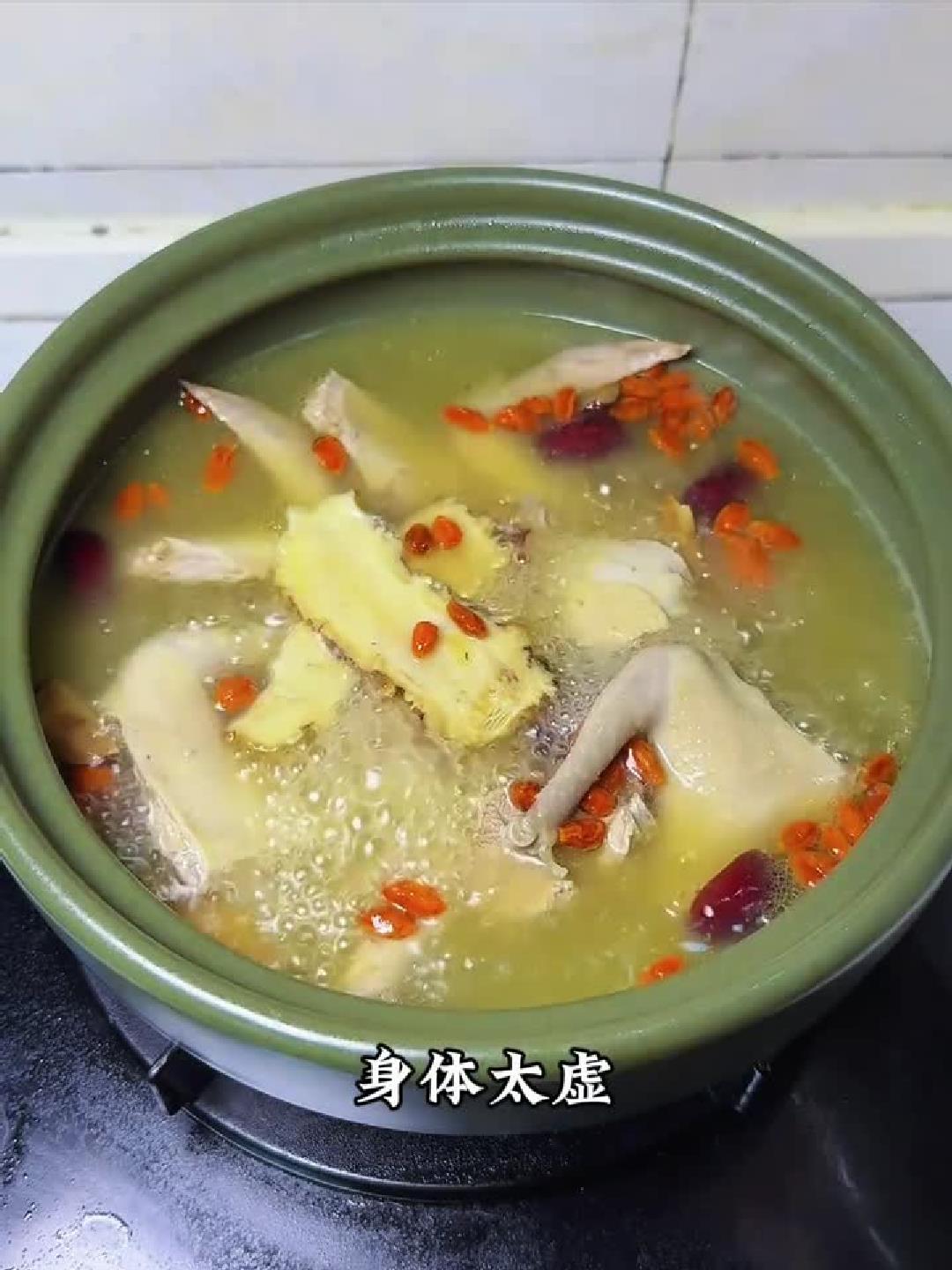 鸽子汤这样炖,滋补效果翻倍!
