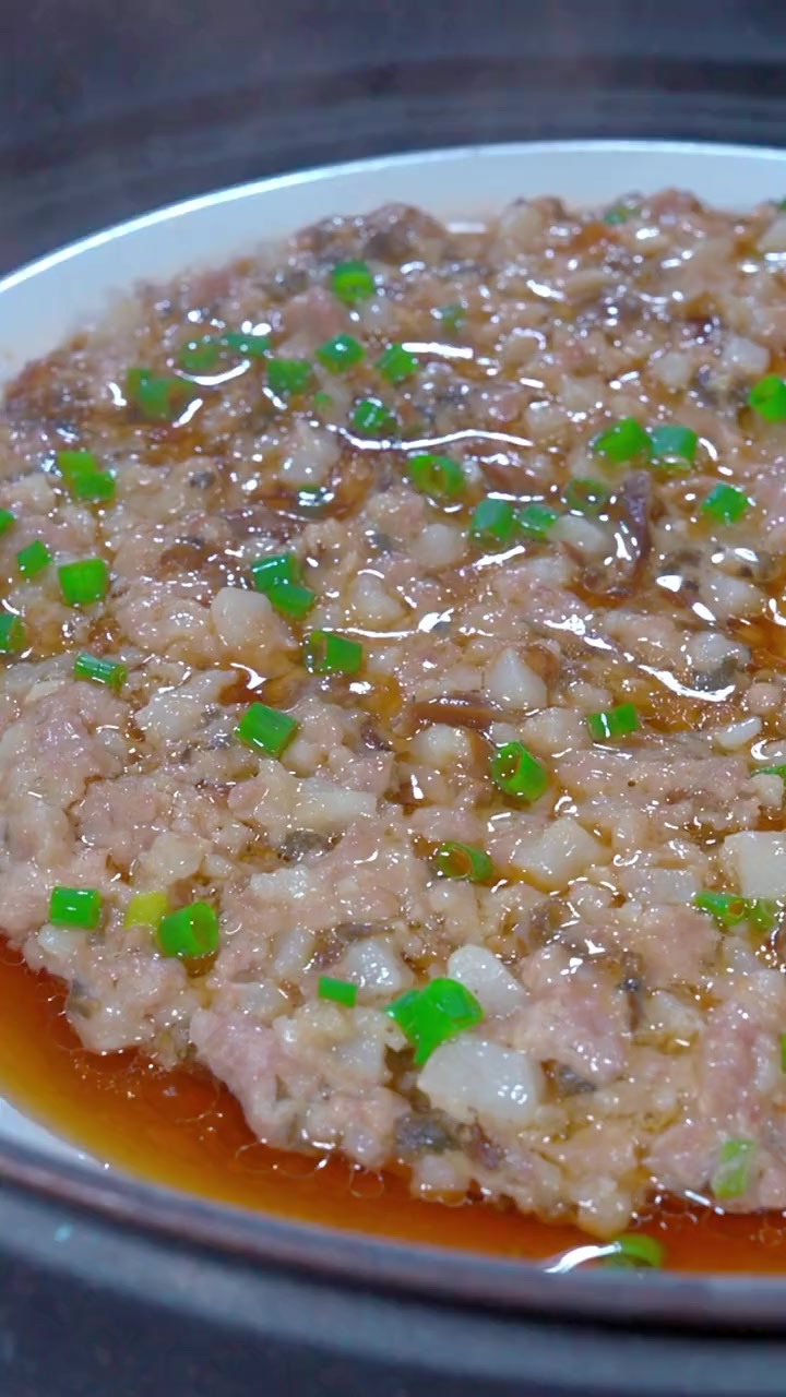 梅菜蒸肉饼广东家庭都会做的菜，经典广东菜