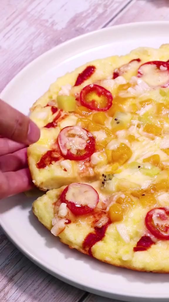 自制披萨，不用烤箱，一个平底锅搞定～