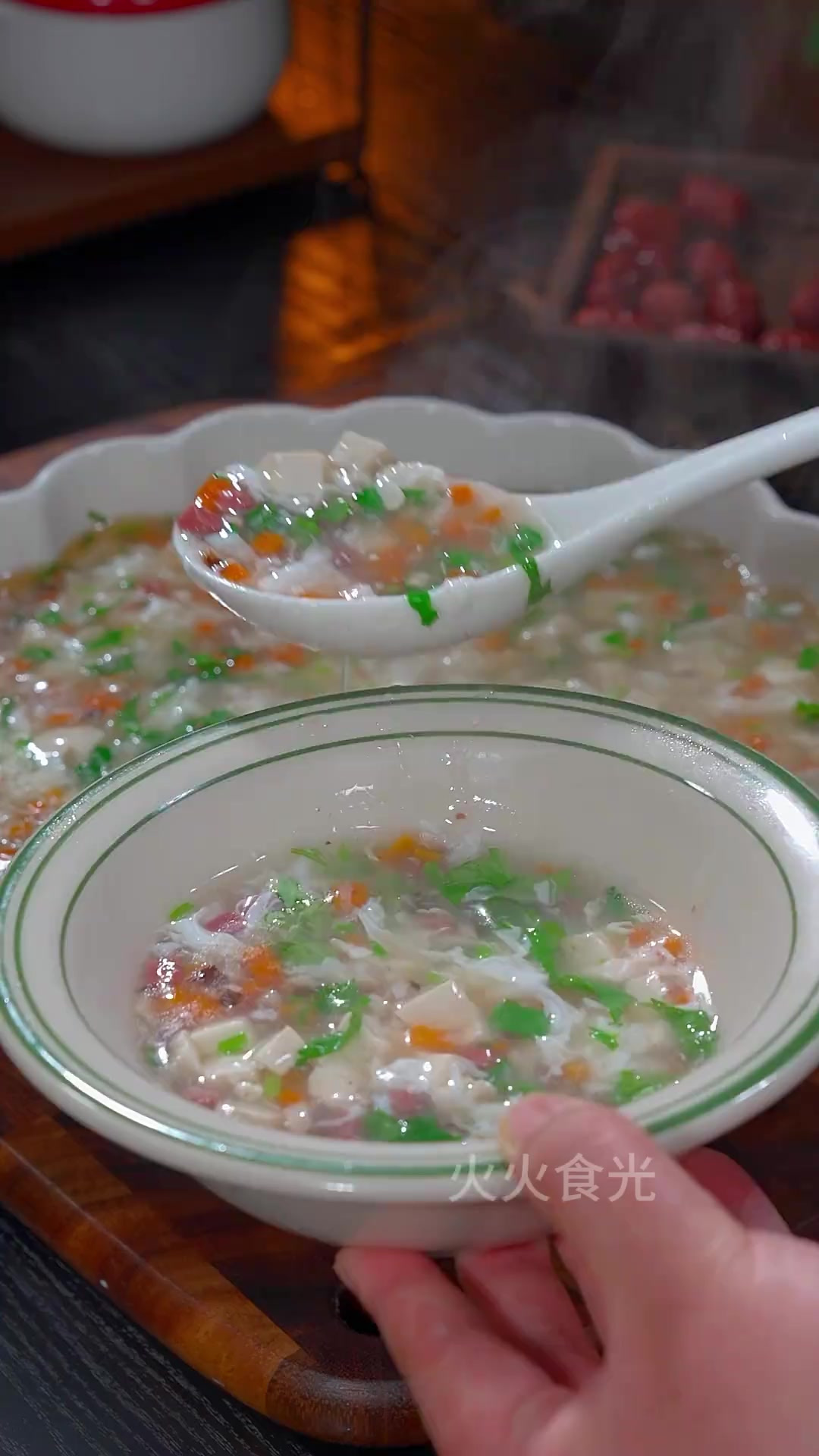 只要会烧开水就能做的牛肉羹，汤鲜好喝，做法还简单