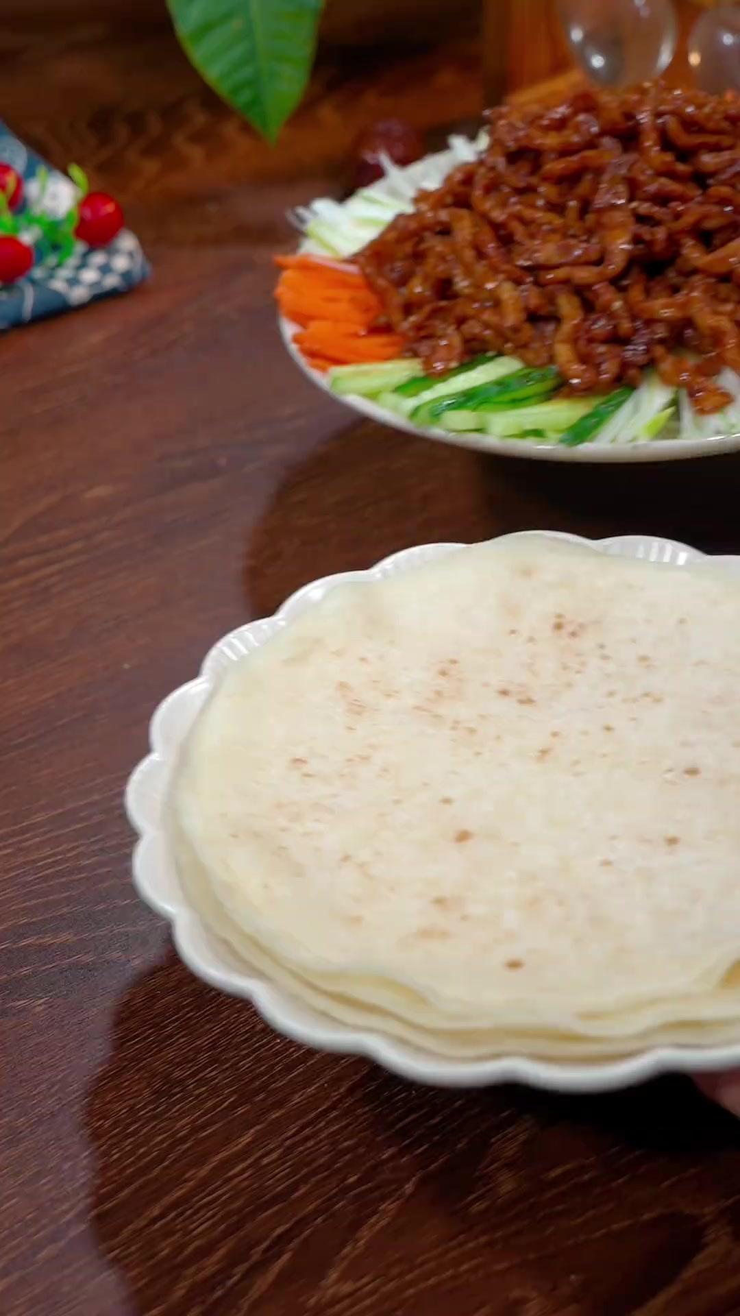 比北京烤鸭都好吃的春饼卷菜，一口气能吃好几个