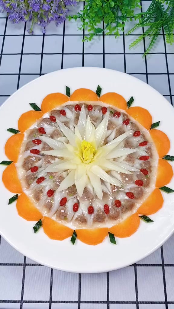 花开富贵,普通的白菜这样做,也能做出好吃又好看