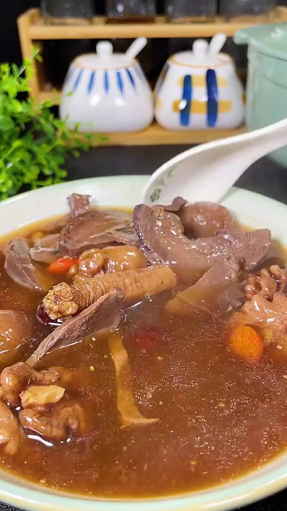 猪心汤这样做，不柴又嫩，好喝又营养