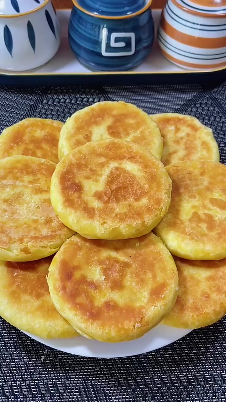 大家快点做起来吧豆沙饼的做法