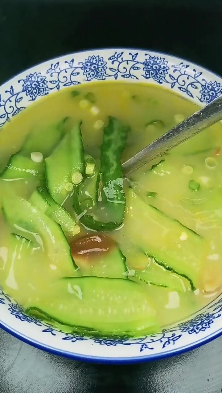 我猜很多人都没喝过这种汤，味道鲜美极了