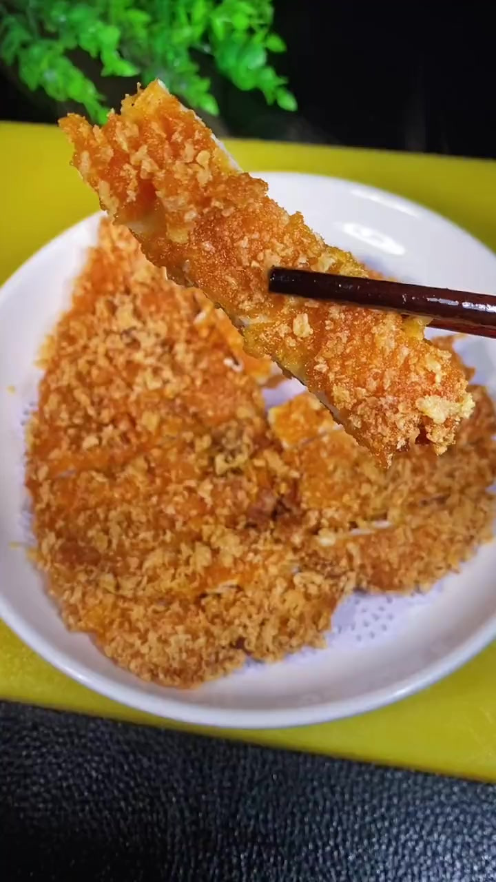 这个金黄酥脆的大鸡排，实在太棒啦！