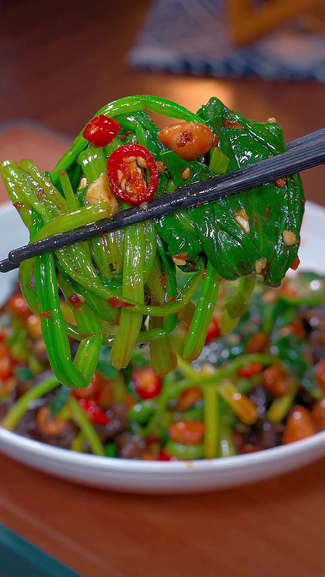 酸爽开胃，清淡营养的凉拌菠菜，大人小孩都爱吃