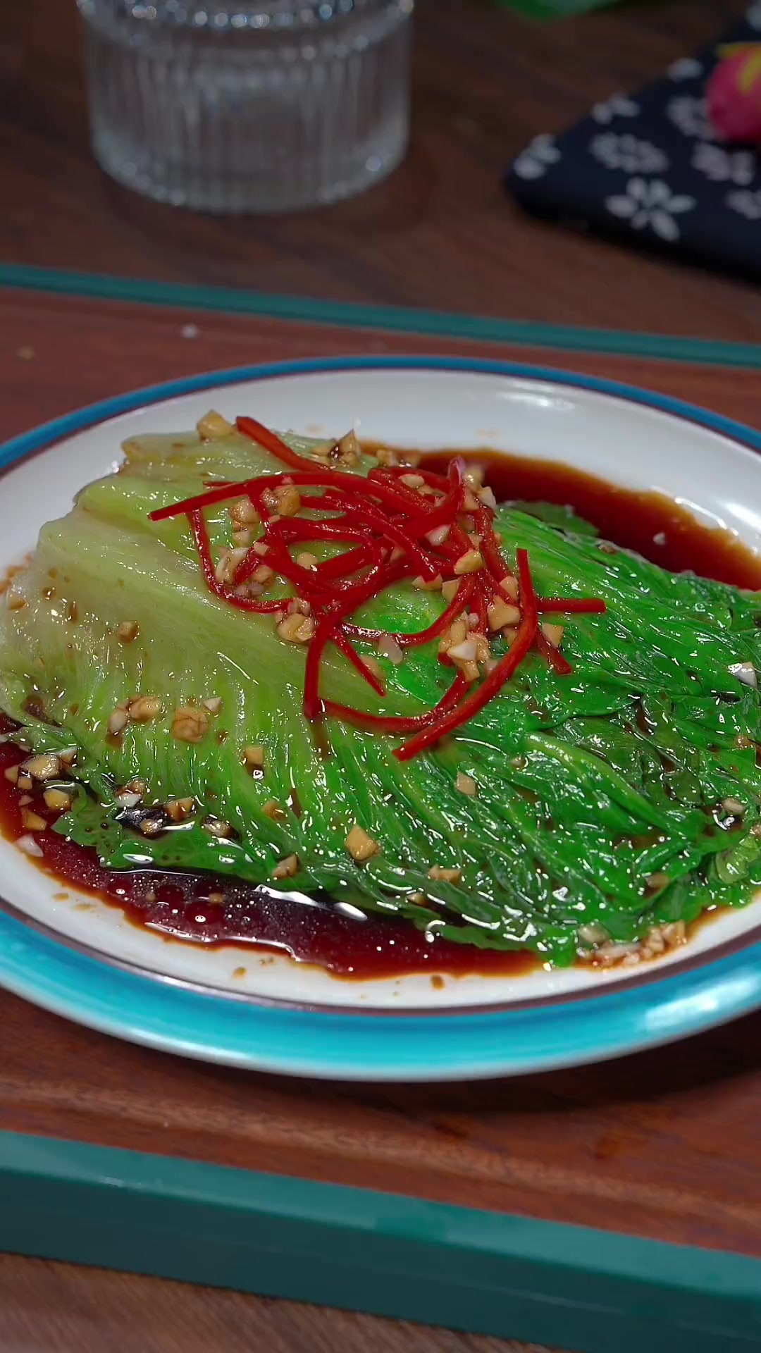 很多人都没想到生菜简单烫一下比大鱼大肉都好吃