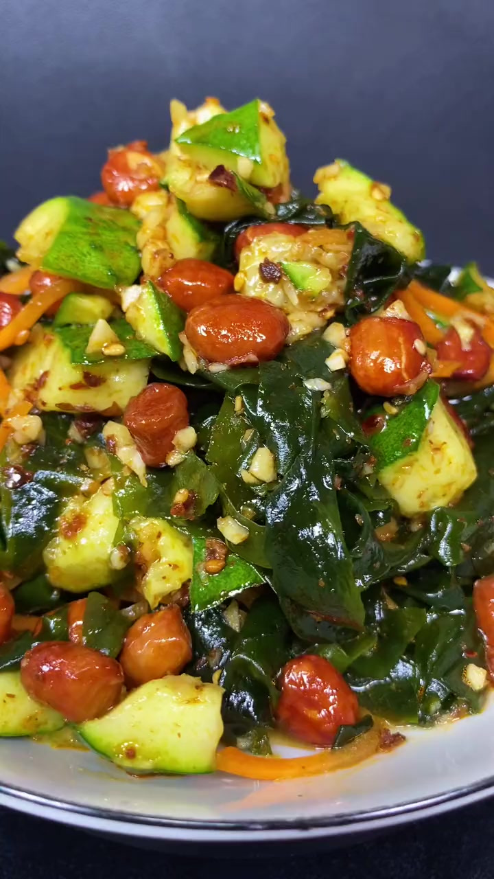 清脆爽口酸辣开胃，夏日必备凉拌菜