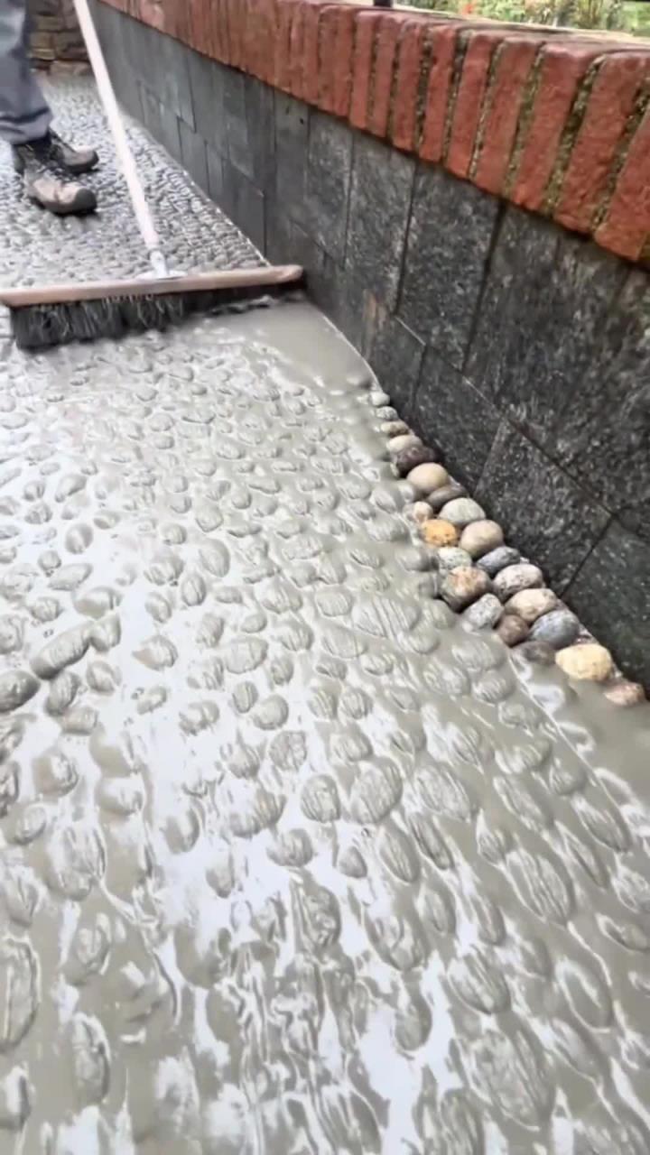 如何在家中用鹅卵石打造迷人步道?