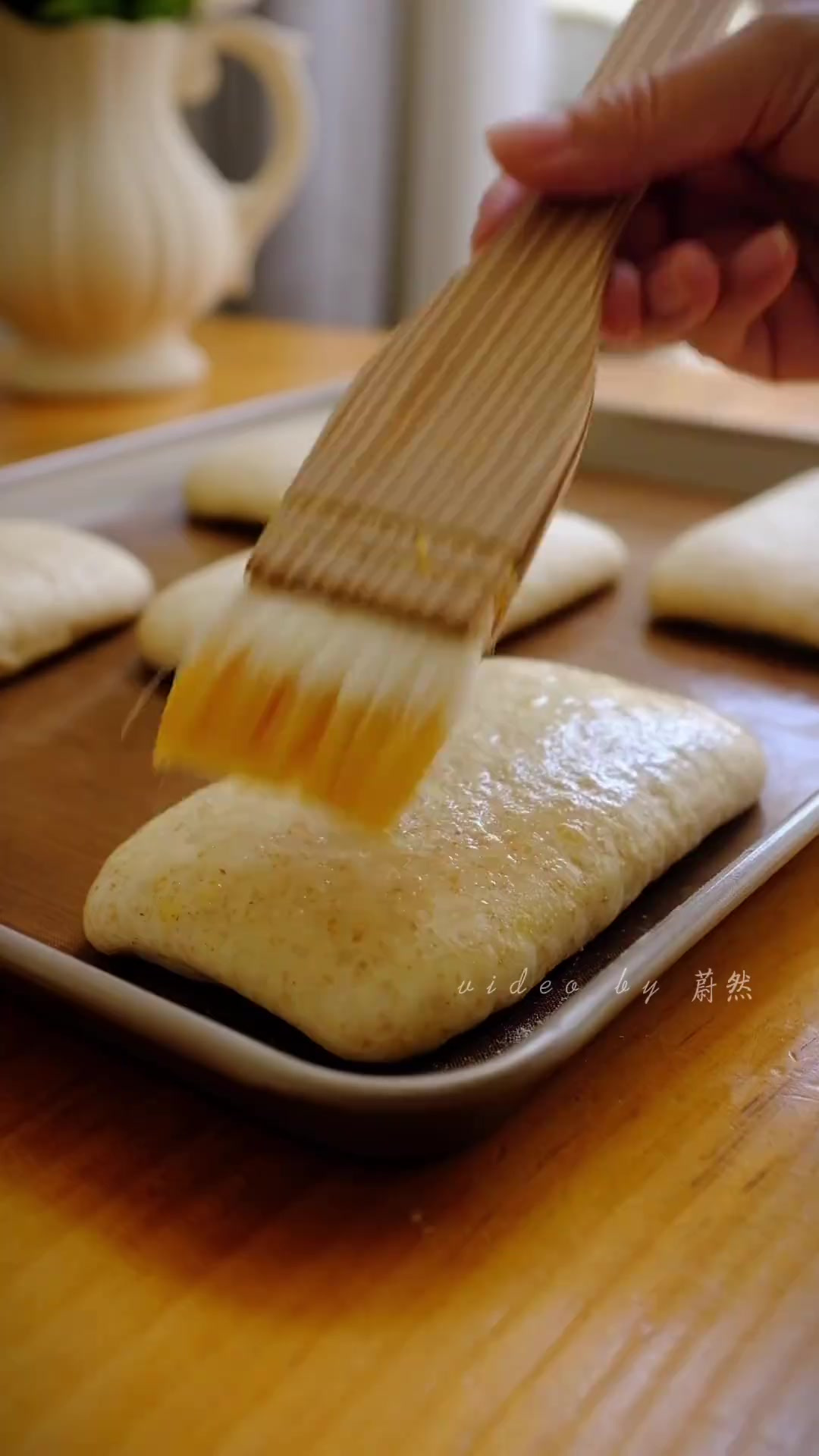 今天分享无油低糖的全麦早餐面包，营养无负担