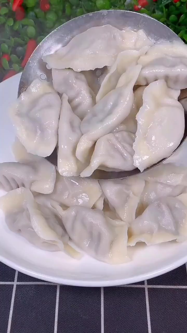 大家快点做起来吧爆汁饺子
