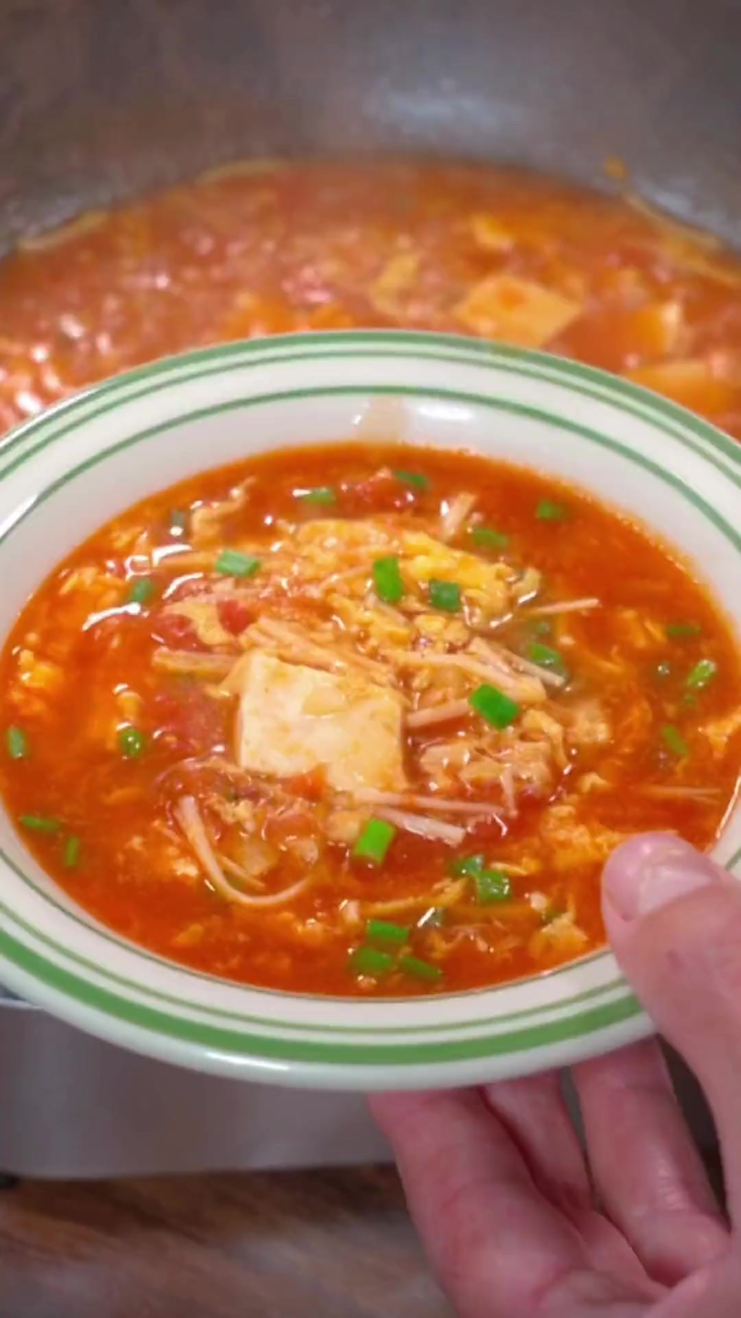 天冷了,来一碗这样的西红柿鸡蛋汤,比肉汤还好喝