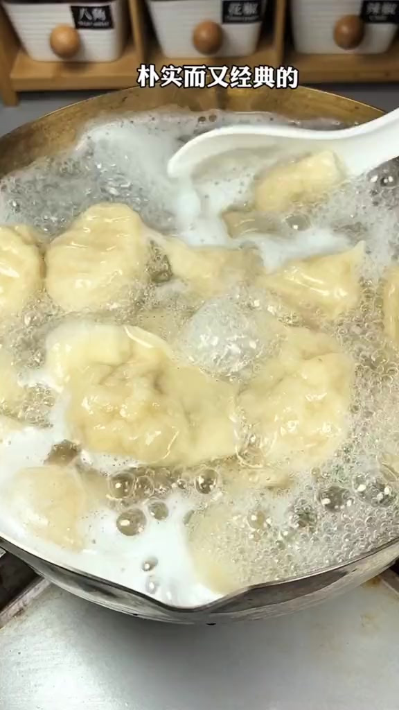 猪肉和大葱，真是完美的遇见，看似朴实，实则经典