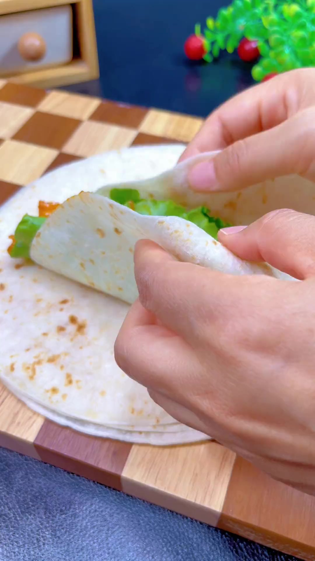 孩子们都特别喜欢的鸡肉卷做法